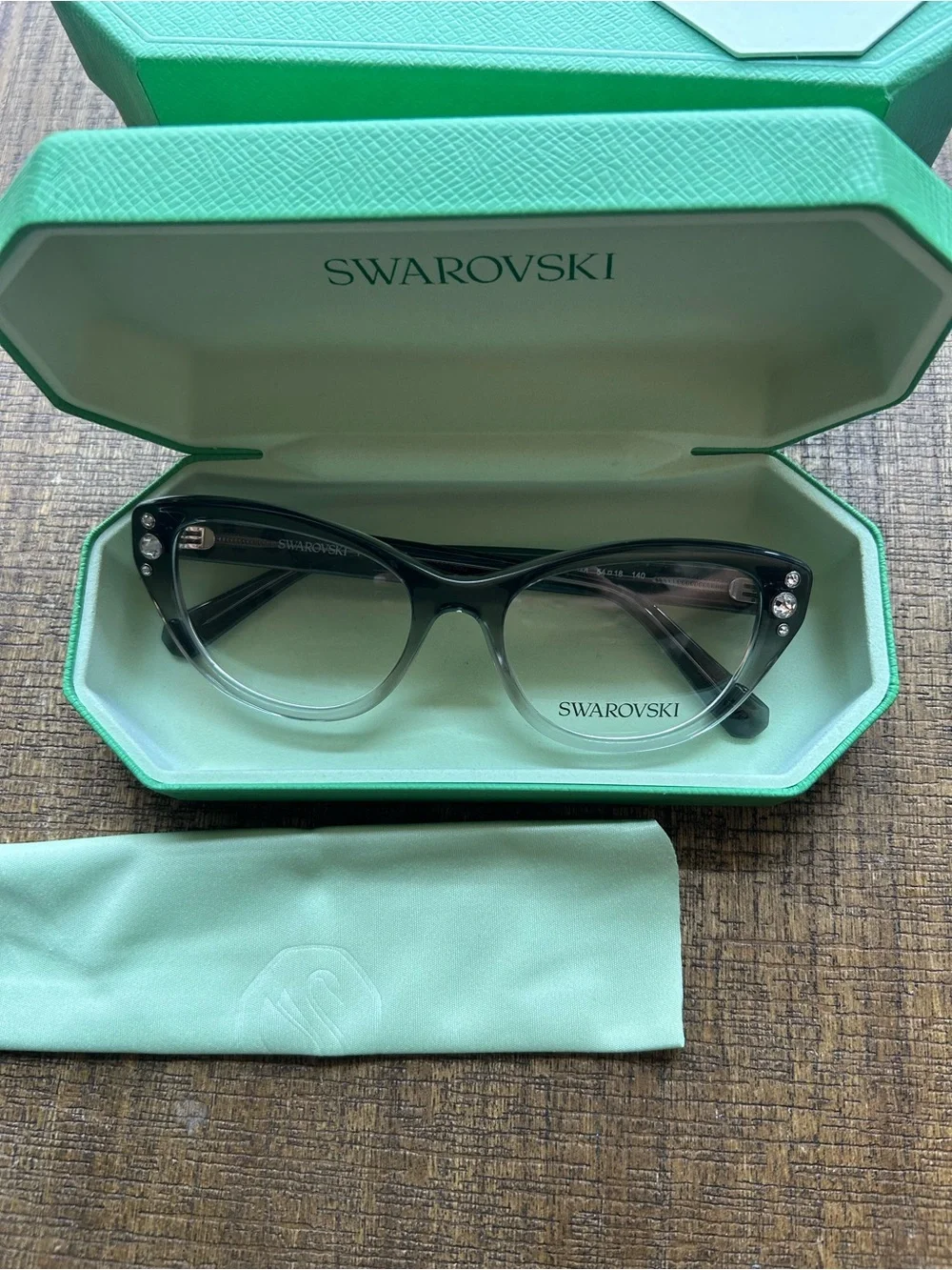 Swarovski •new never